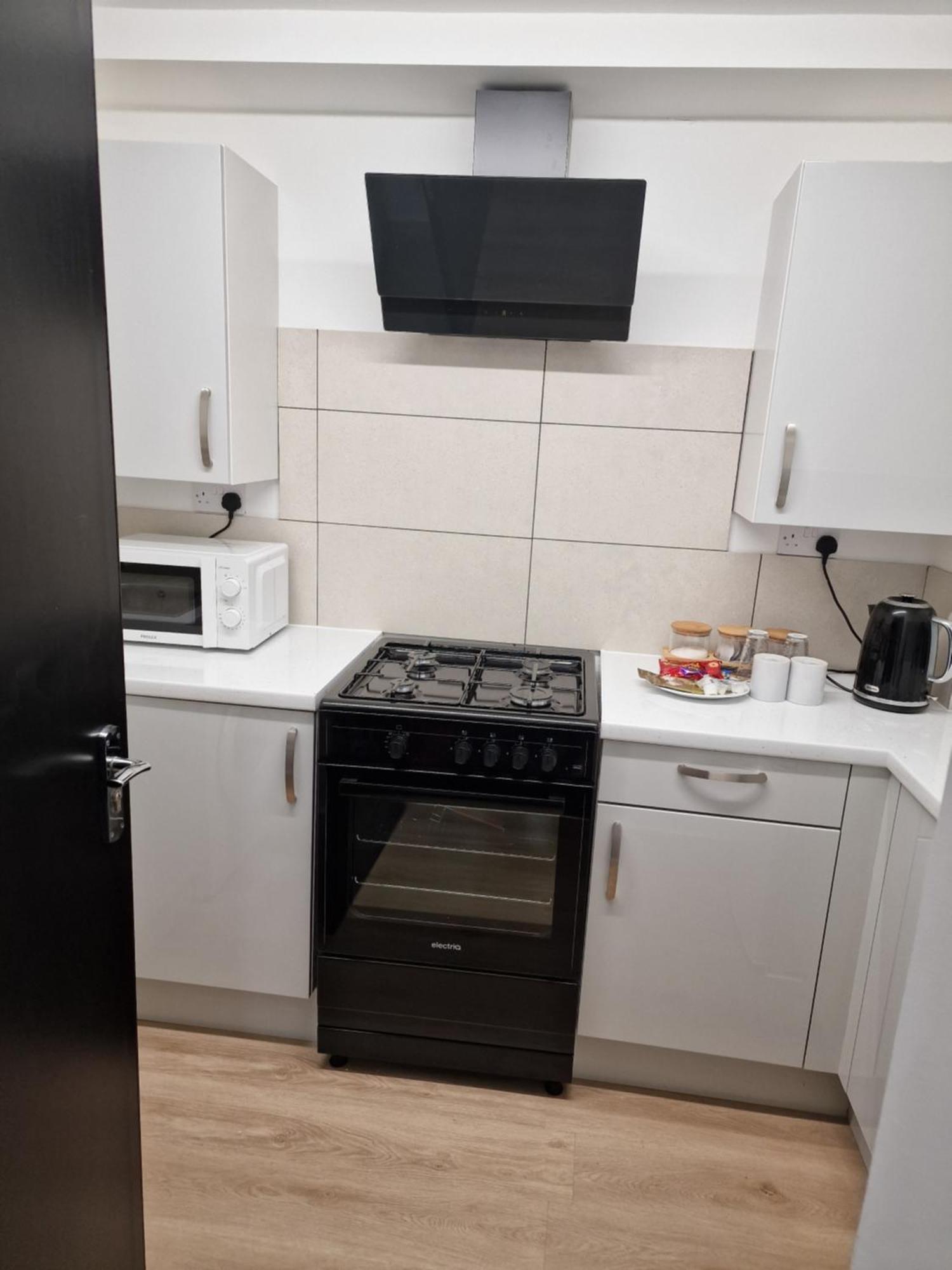 Ckb Flat- Comfort, Cosy, And Secure! Codsall Exterior photo